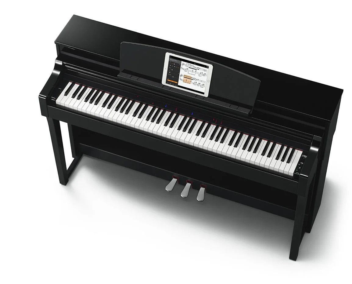 Piano digital con banqueta