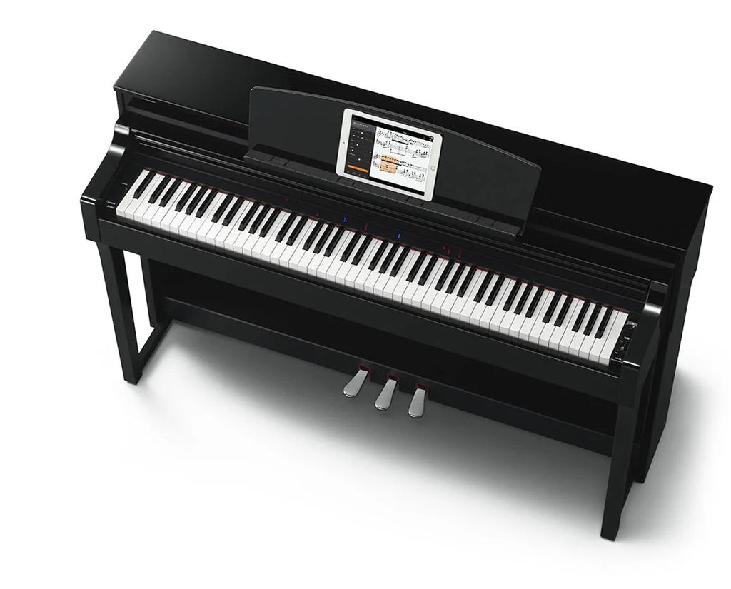 Piano digital con banqueta